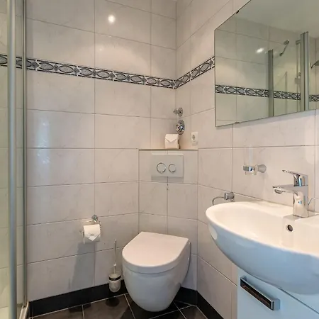 143 Id 128 Apartment *